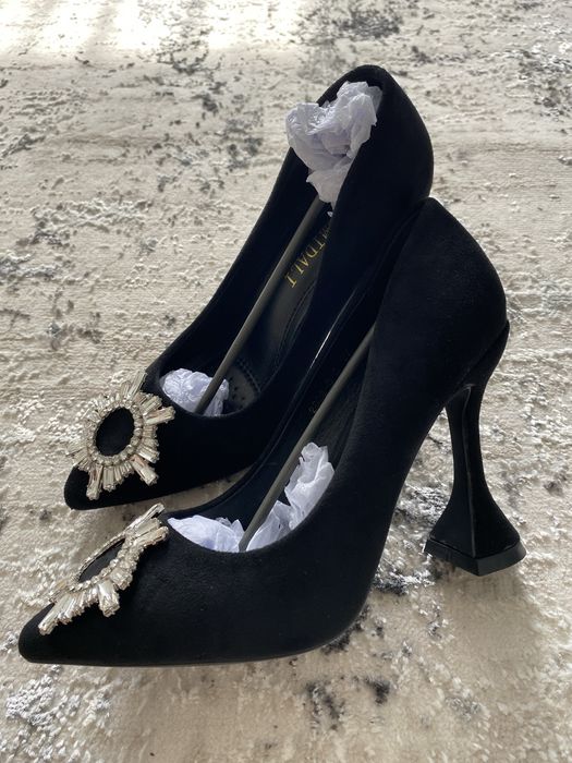 Продам женские туфли