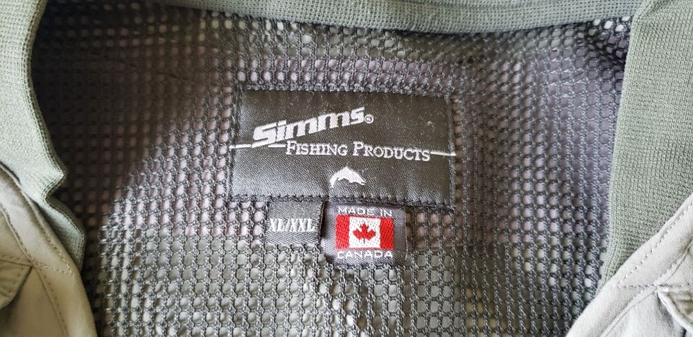 Продавам Елек Simms XXL