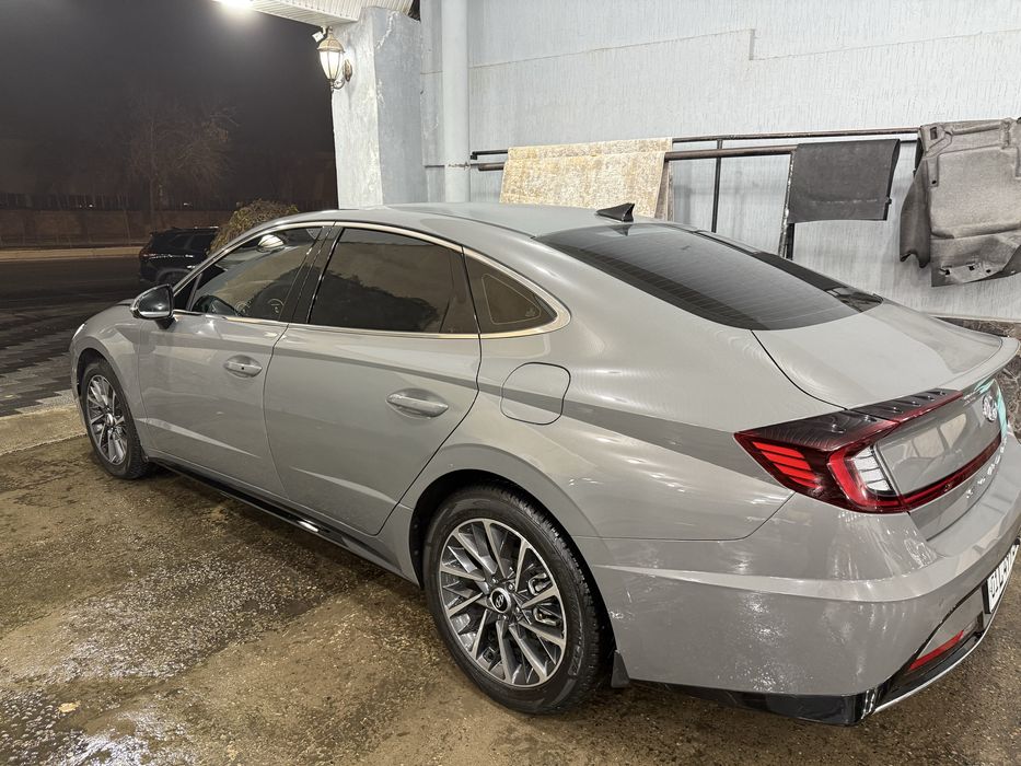 Hyundai Sonata sotiladi