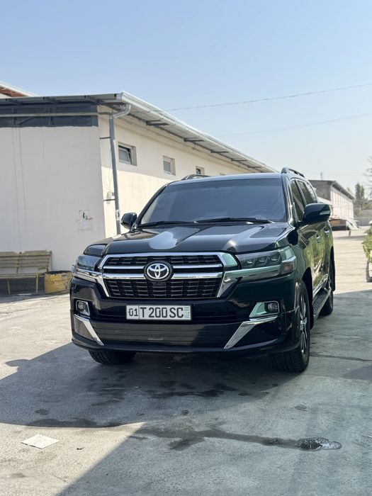 Tayota Land cruiser 200