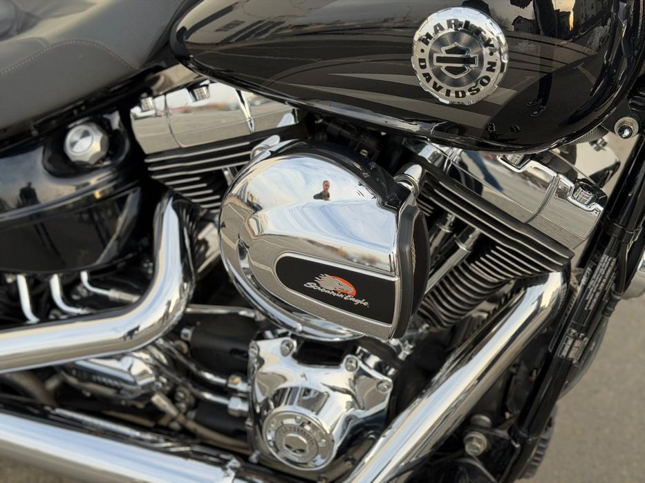 Harley-Davidson Breakout