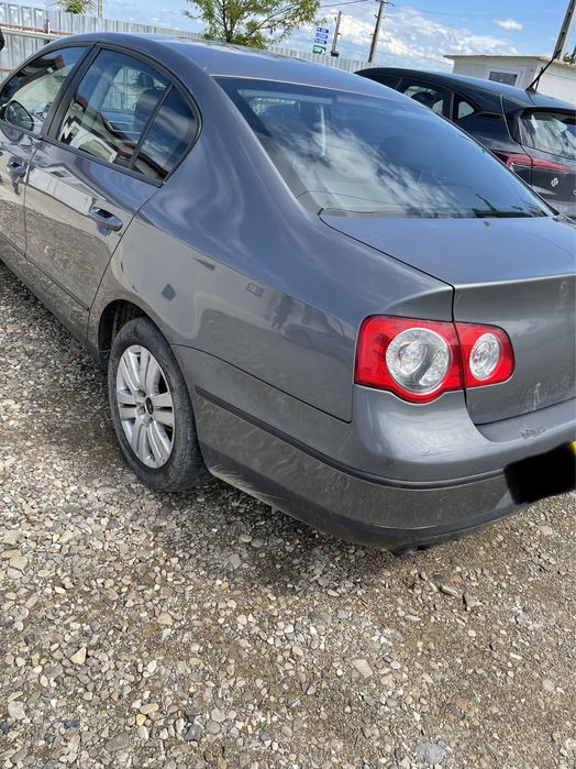 Dezmembrez vw passat din 2006 2,0 BKP