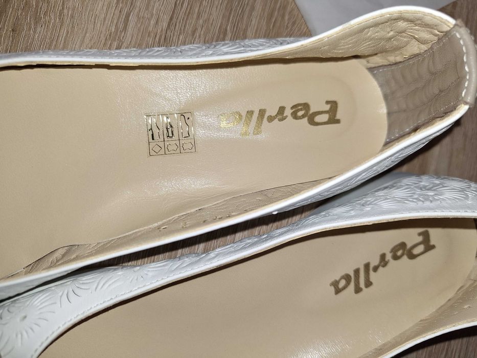 balerini piele noi marimea 41