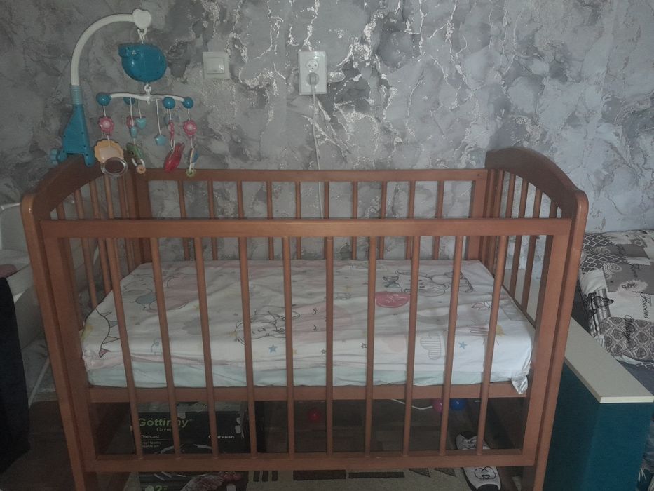 Продам манеж в хорошем состоянии