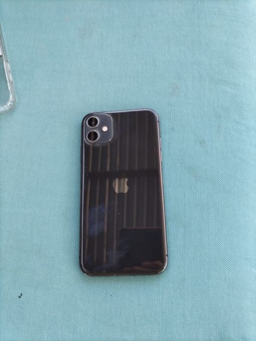 Айфон 11 64гб все работает