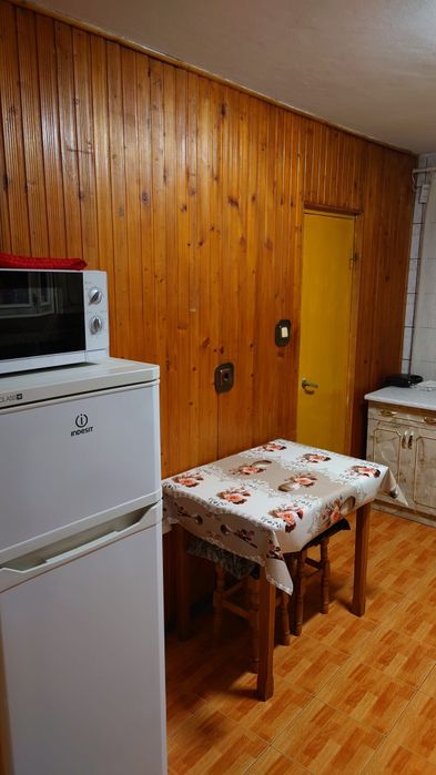 Vând apartament cu 2 camere