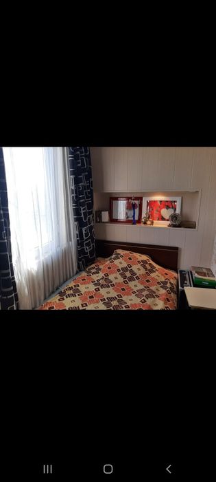 Продаётся спальный гарнитур.