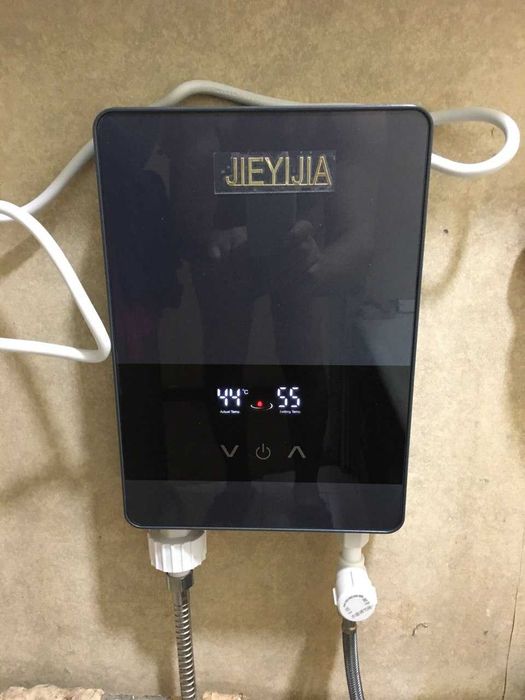 Проточный водонагреватель экономичней чем Аристон есть доставка