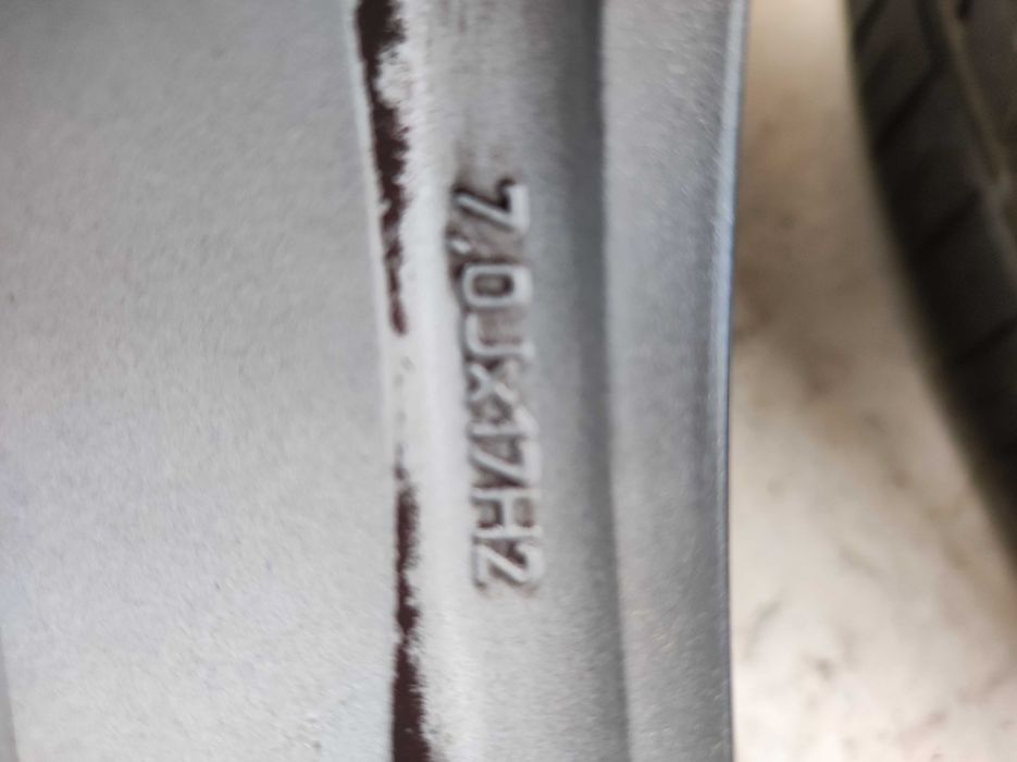 jante 17 , 7.0jx17h2 , 5 prezoane 100, et45, 215/45/17 cauciucuri