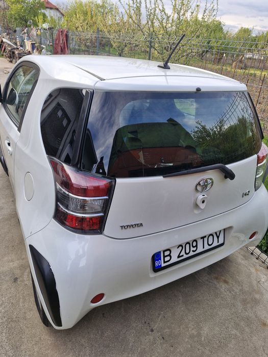 Toyota IQ 1,0 benzina