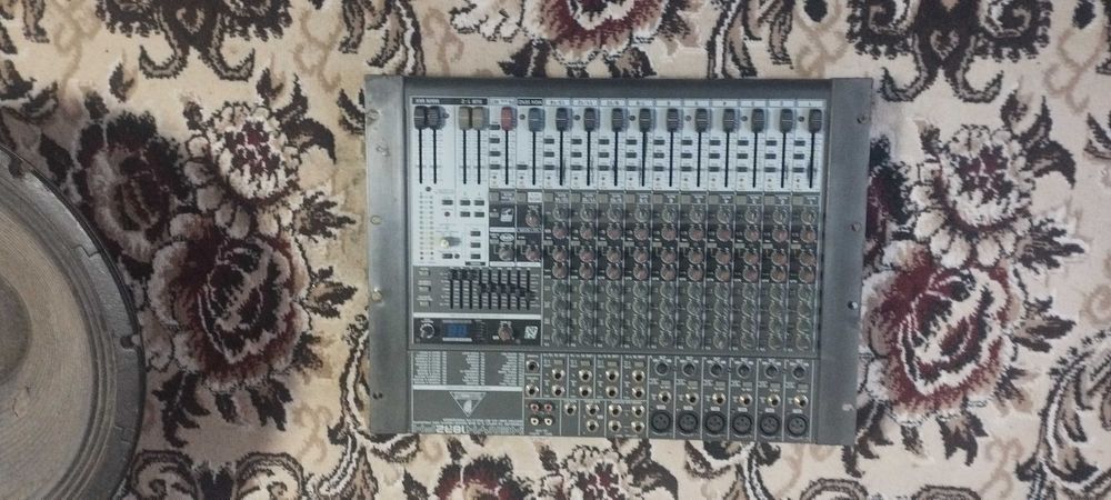 Динамик с пультом