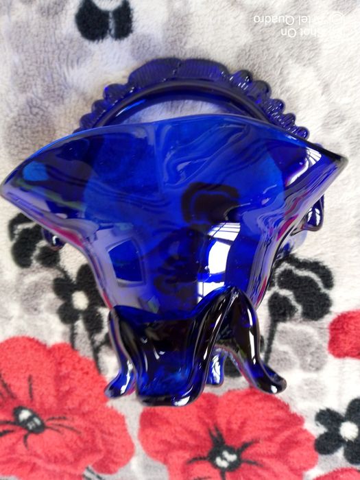 Вазочки и рыбка из синего , вольфрамового стекла ( СССР )