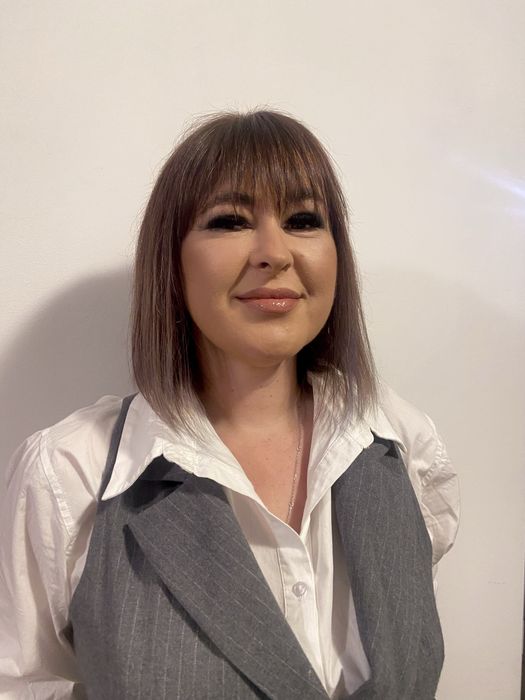 Servicii Machiaj de zi/noapte/eveniment