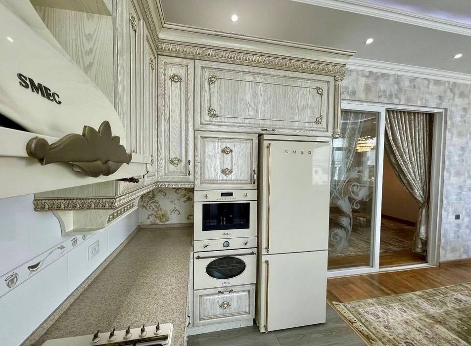 СРОЧНО! Продается 4/10/11 квартира в Новостройке 
ЖК "SHEDEVR"
На Ц4 /