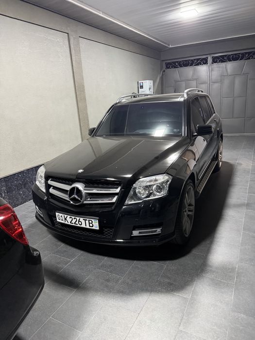 Мерседес бенс GLK300.  4-Matik