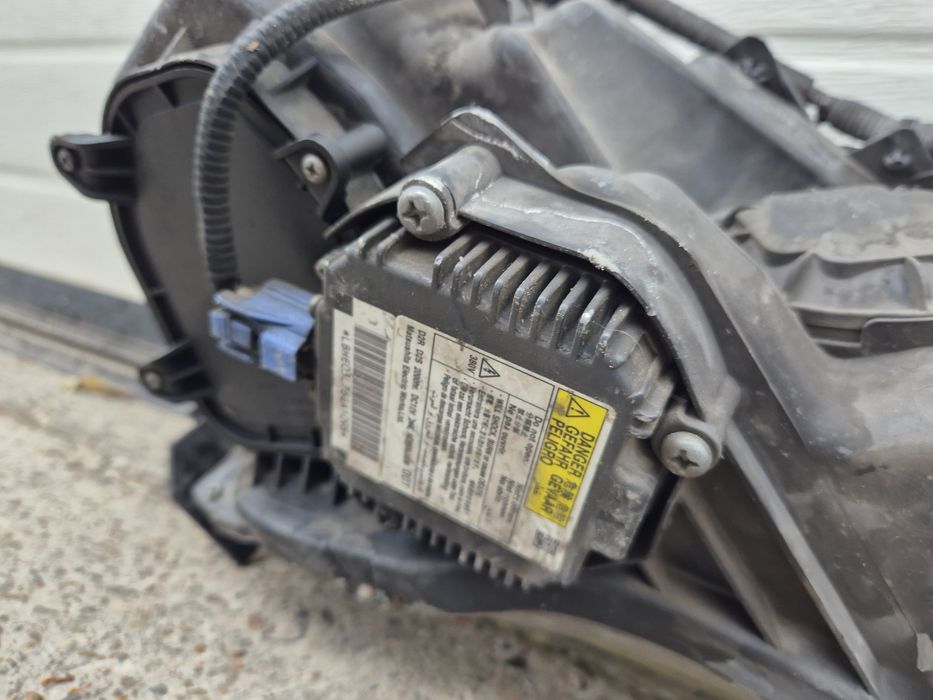 Far Dreapta Xenon Honda CR-V 3. Volan stinga.