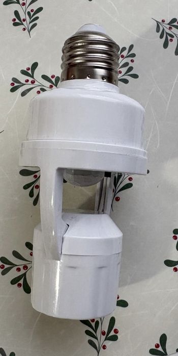 Dulie E27 cu senzor de lumina si miscare 360 *