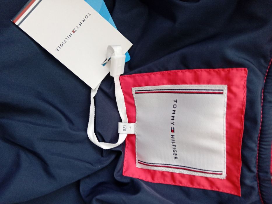 Tommy Hilfiger  128см 8год  яке