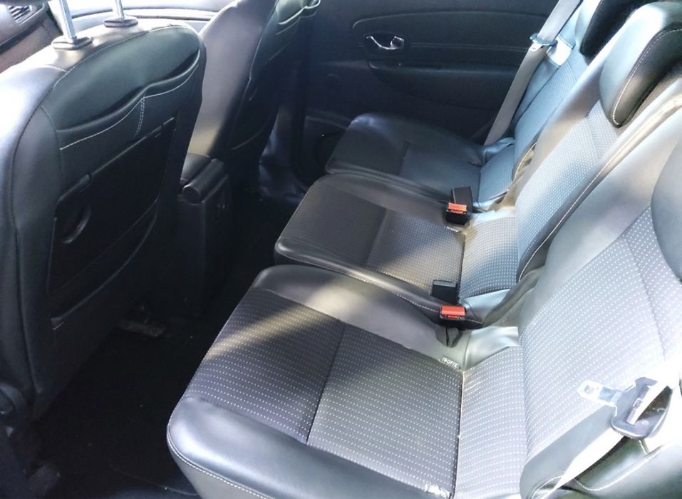 Inchiriez masini Uber Bolt De inchiriat Rent A Car 7% sau PFA SRL