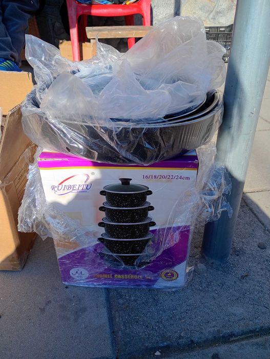 Тигани тенджери и тави