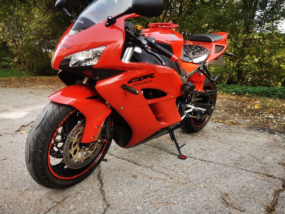 Honda cbr 1000rr sc 57