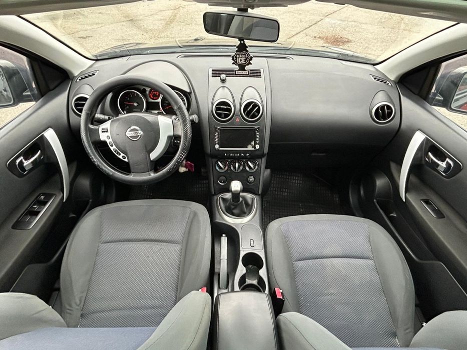 Nissan Qashqai  1.6 benzina