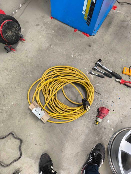 Трифазен удължител немски силиконов 5 жилен