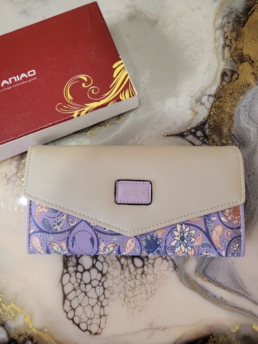 Женские сумочки (разные)