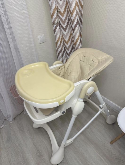 Детский стул для кормления Carello