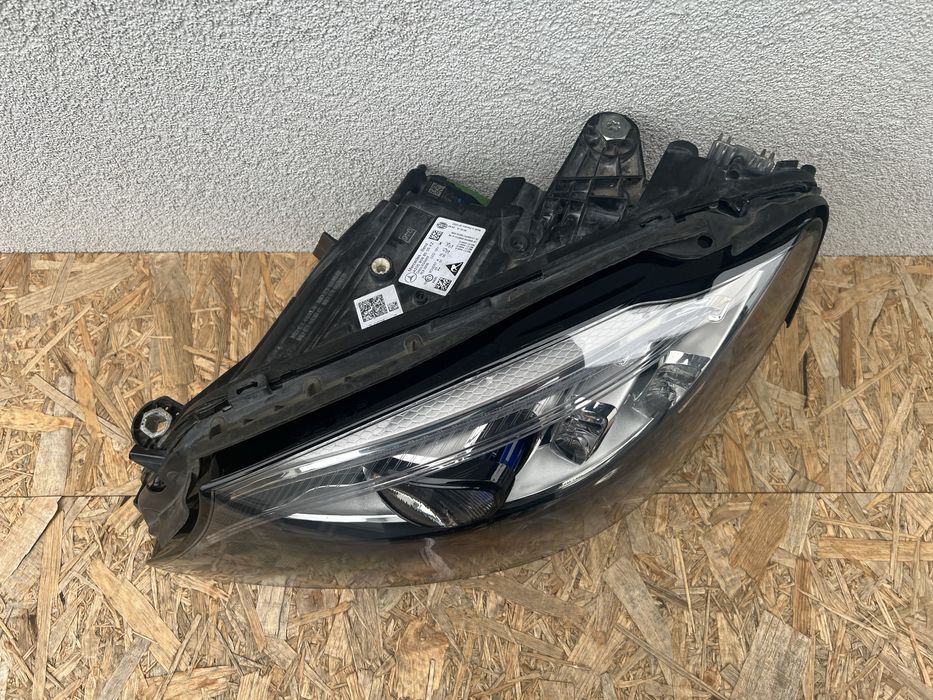 Far stanga Mercedes C Class W205 Full LED Multibeam Facelift Original
