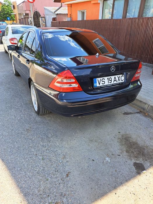 MERCEDES-BENZ C-Class 2002 — imagine 2