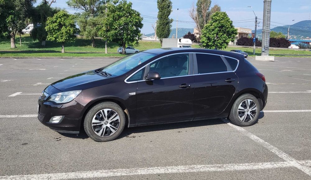 OPEL Astra 2012 — imagine 2