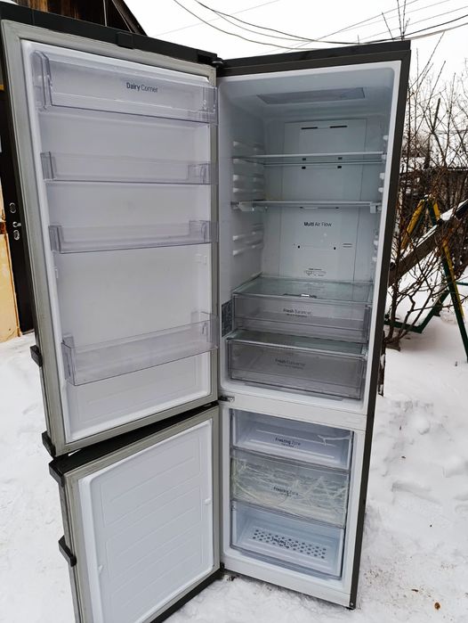 Холодильник c морозилкой  LG