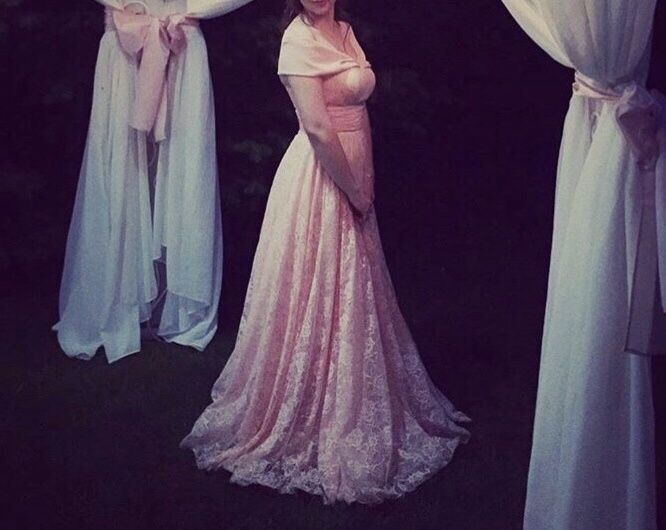 Бална рокля