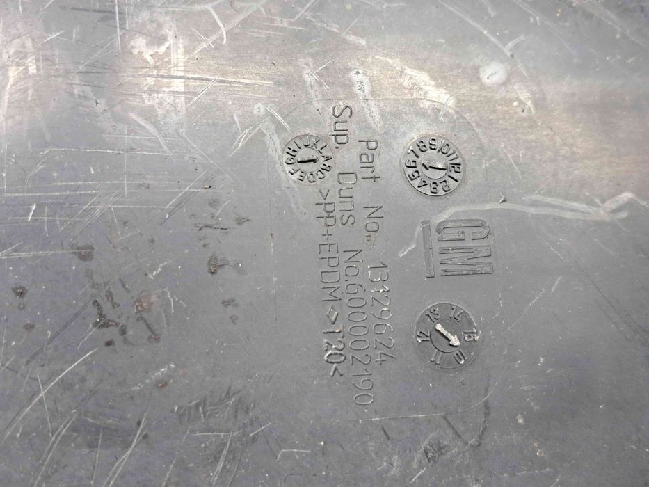 Carenaj roata stanga fata Opel Zafira B (A05) facelift [Fabr 2006-2011