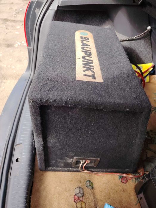 Stație auto+subwoofer auto