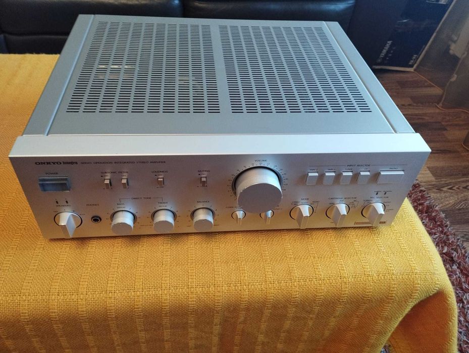Amplificator ONKYO Integra A-8019