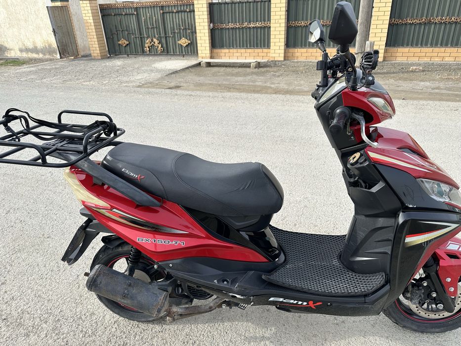 Мопед сатылады …….