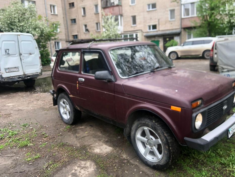 Нива 21214 продам срочно