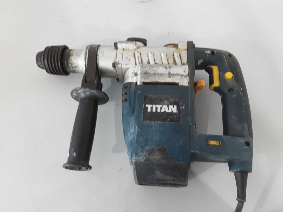 Перфоратор - Titan 1250W