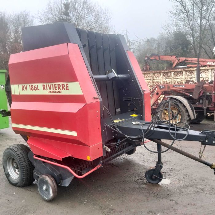 Presă de balotat rotunda Rivierre Greenland RV 186