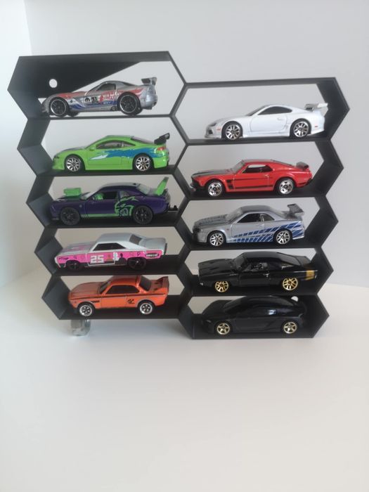 Стенен рафт/стойка за колички Hotwheels