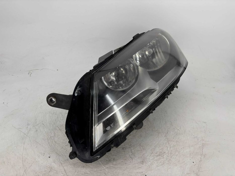 Far dreapta/stanga Volkswagen Passat B7 an 2012