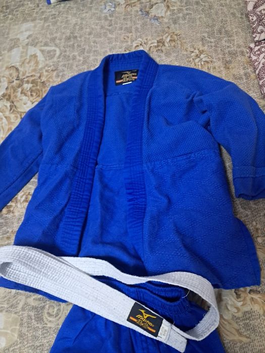 Кимоно для дзюдо Mizuno рост 140.