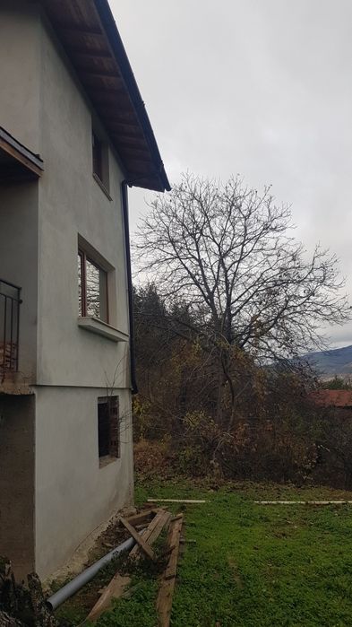 Продава къща в гр.Кюстендил,Гола Велика