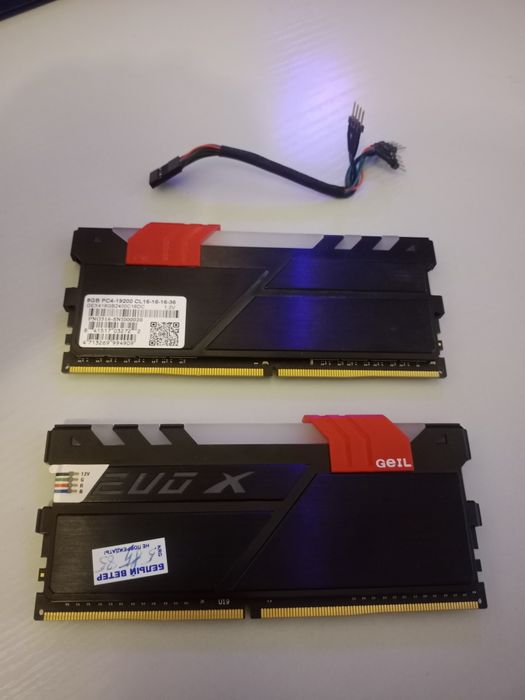 DDR4 16 ГБ (2×8) 2400 MHz CL16