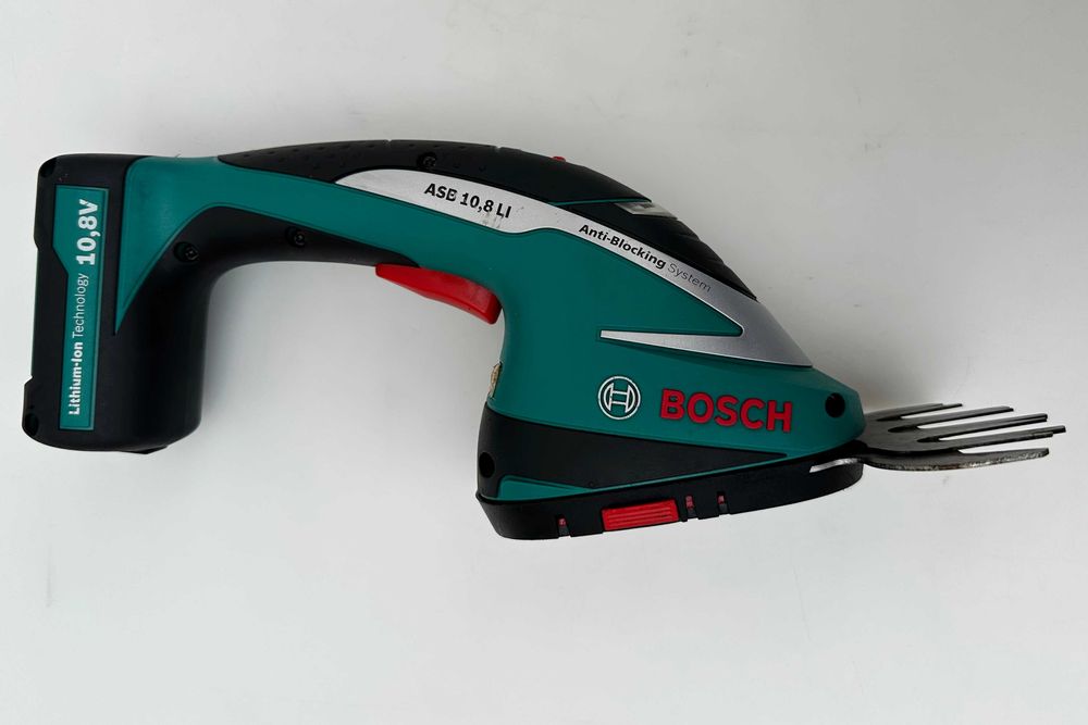 Bosch ASB 10,8 Li - Акумулаторна ножица за трева 10.8V