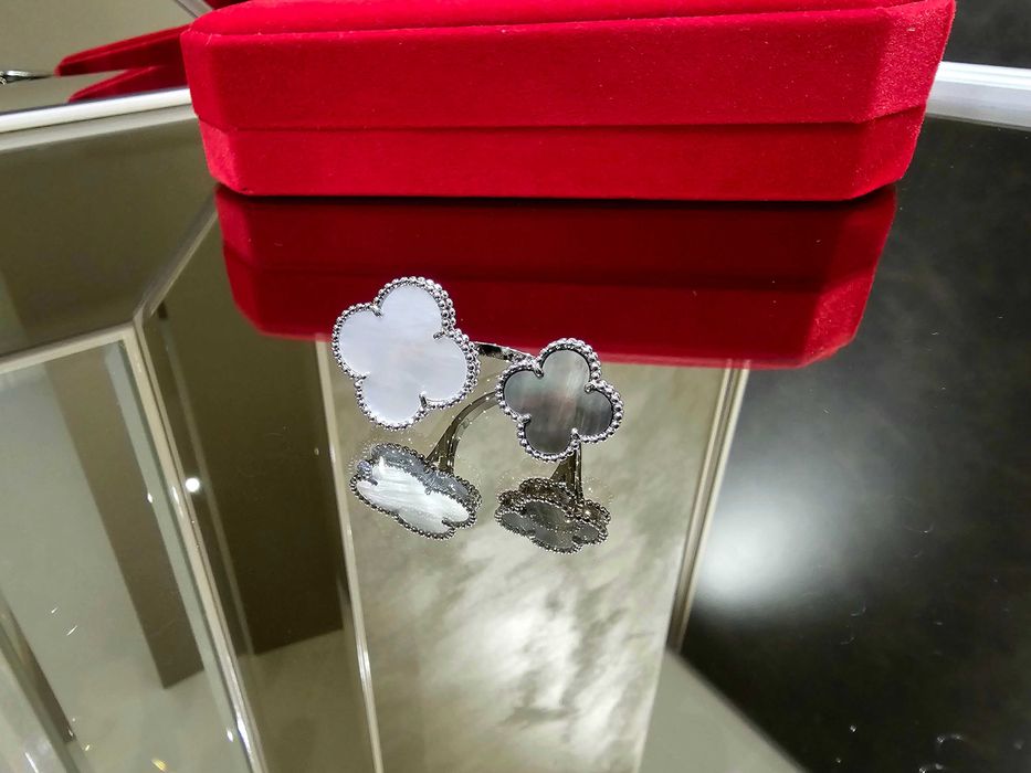 Van Cleef & Arpels VCA Silver Grey Mother Magic Clovers Дамски Пръстен
