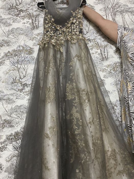 Вечернее платье