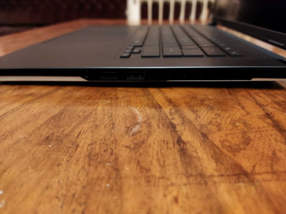 Gigabyte Aero X16, Ryzen AI 7 350, RTX5070, 2560x1600 165Hz, 100% sRGB